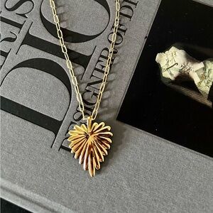 **NEW**Jane Win* love Full heart pendant*